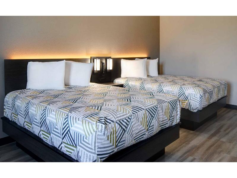 Motel 6 Fort Worth, TX – I-35 & I-20 image