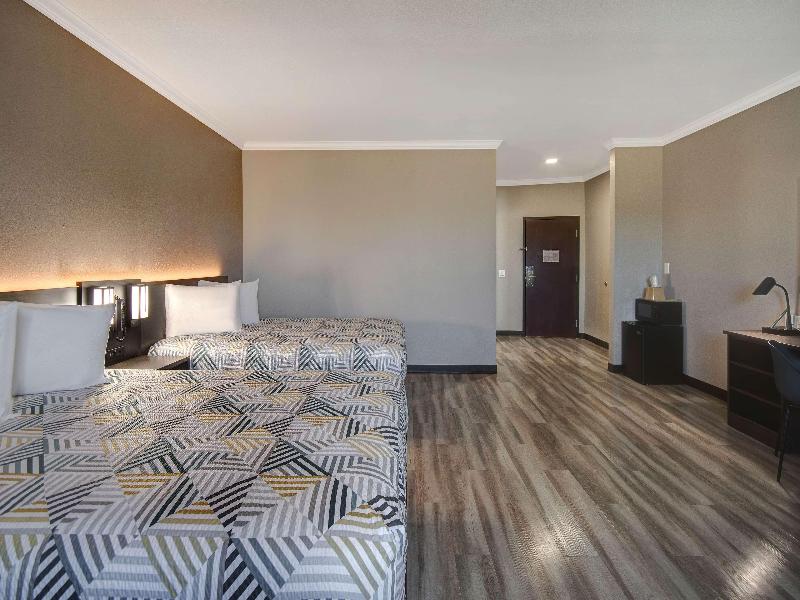 Motel 6 Fort Worth, TX – I-35 & I-20 image