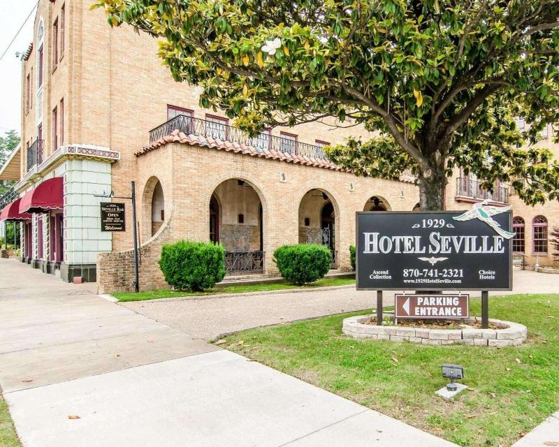 1929 Hotel Seville image