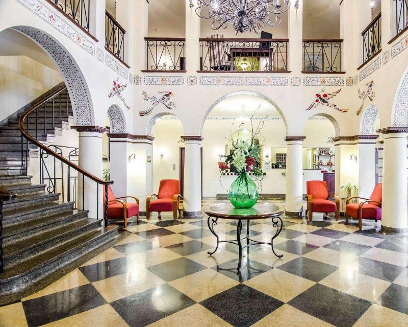 1929 Hotel Seville image