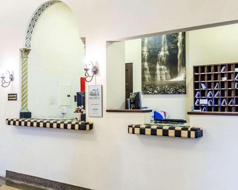 1929 Hotel Seville image