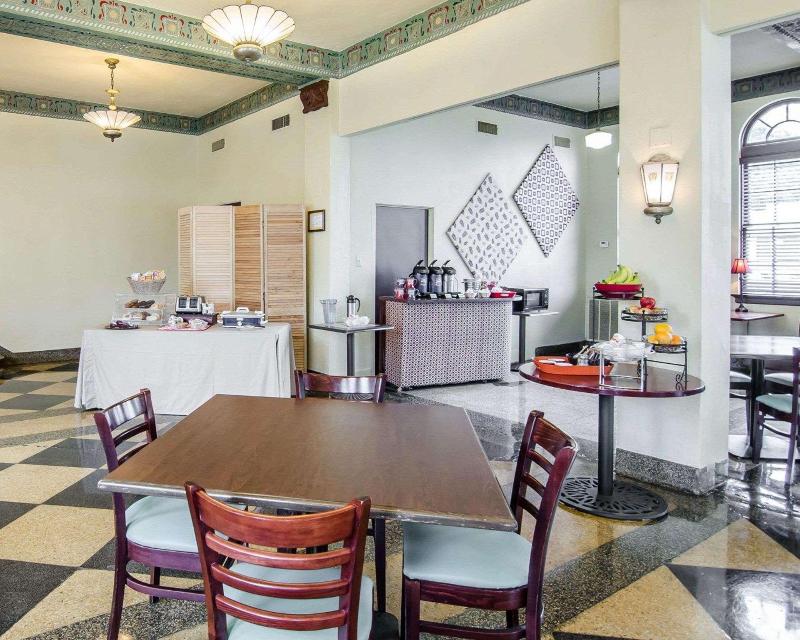 1929 Hotel Seville image