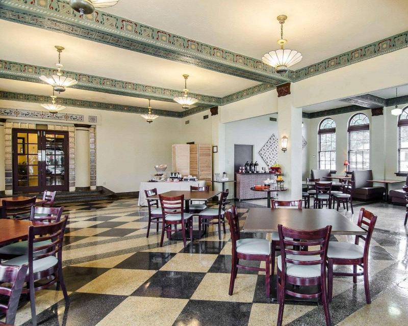 1929 Hotel Seville image
