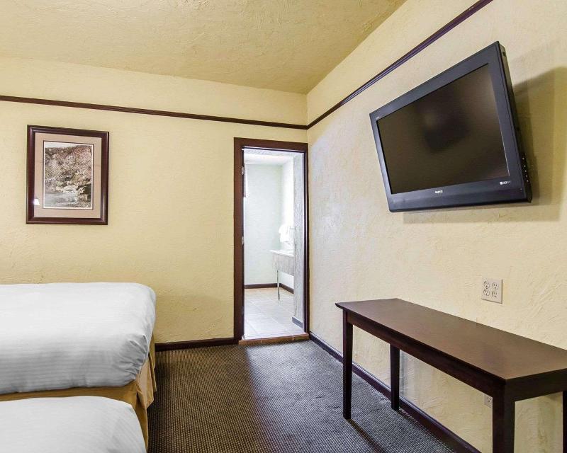 1929 Hotel Seville image