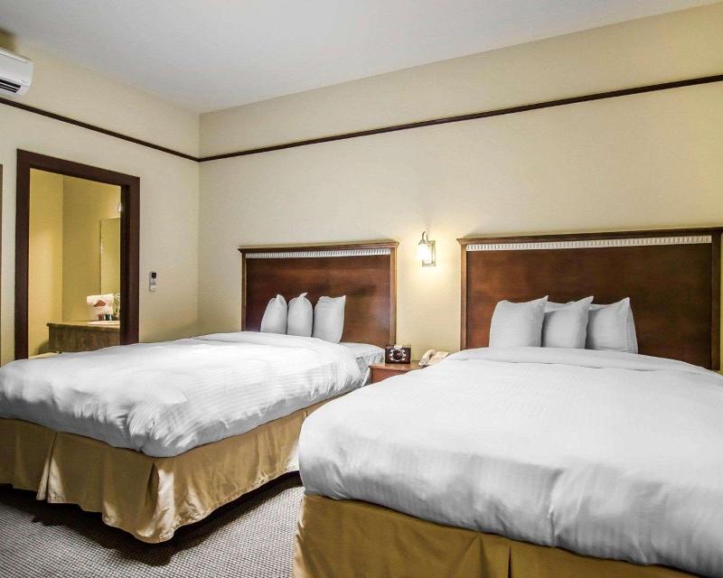 1929 Hotel Seville image