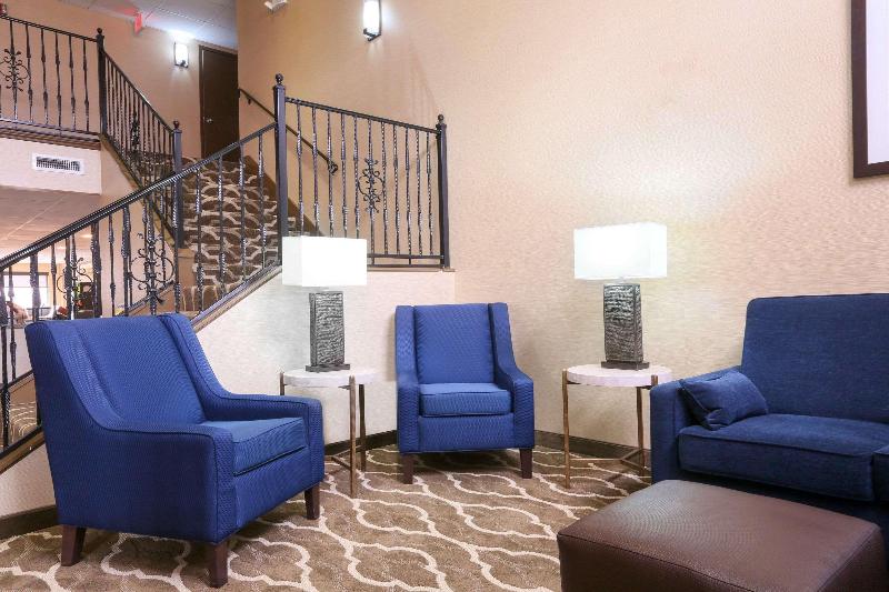 Comfort Inn & Suites Leeds I-20 image