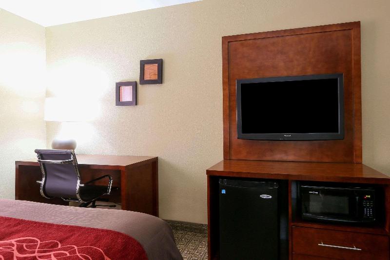 Comfort Inn & Suites Leeds I-20 image