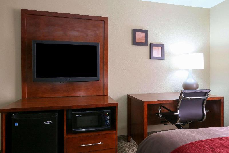 Comfort Inn & Suites Leeds I-20 image