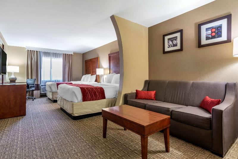 Comfort Inn & Suites Leeds I-20 image
