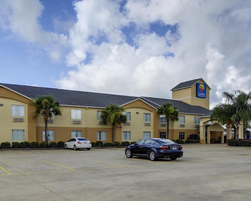 Comfort Inn AND Suites