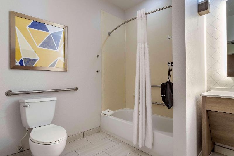 Comfort Suites Natchitoches image
