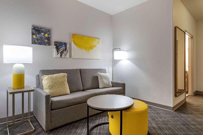 Comfort Suites Natchitoches image