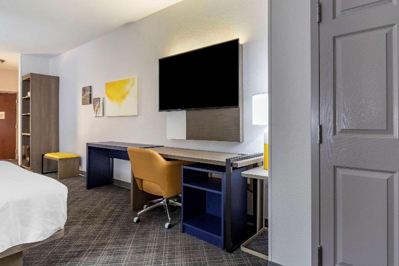 Comfort Suites Natchitoches image