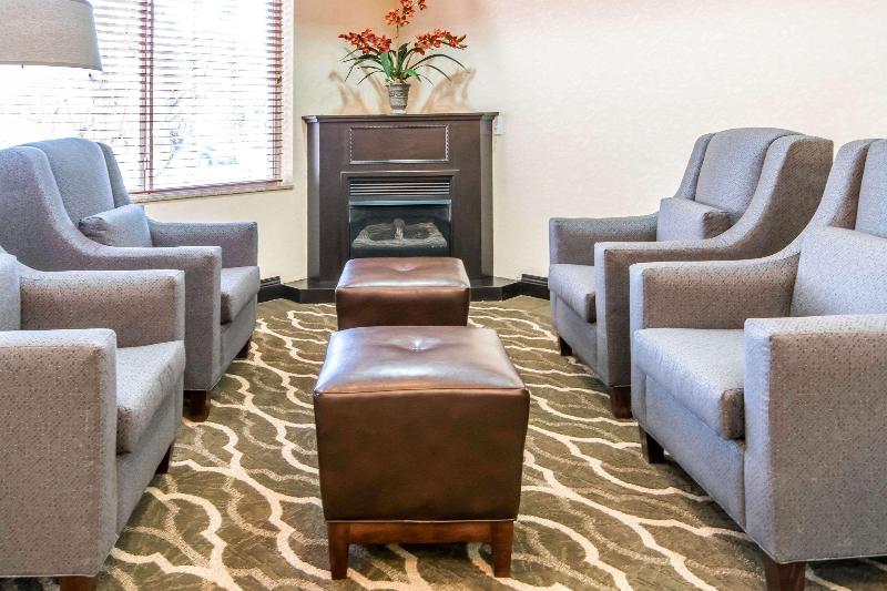 Comfort Suites Owensboro Area image