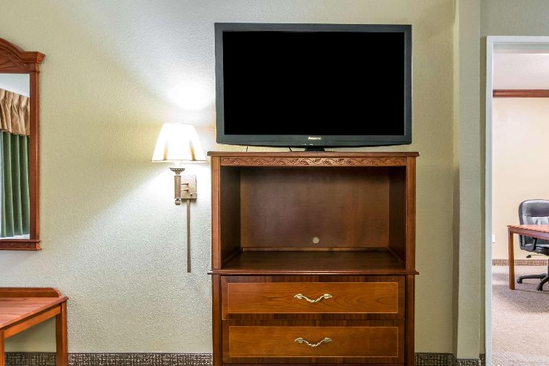 Comfort Suites Owensboro Area image