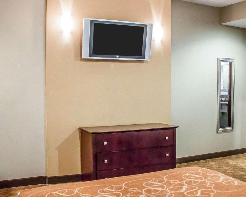 Hotel Comfort Suites Perrysburg - Toledo South