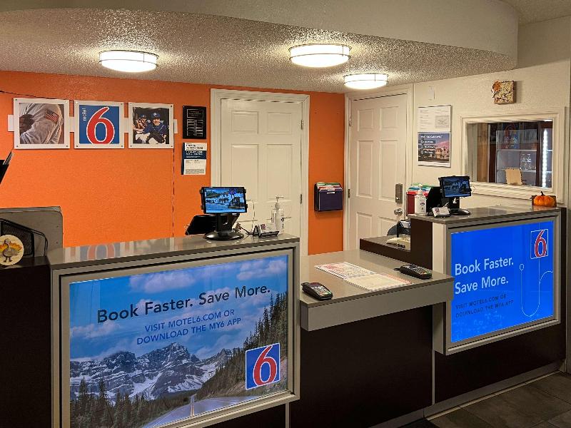Motel 6 Butte - Historic City Center image