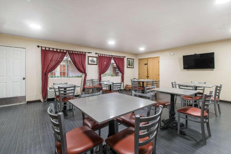 Quality Inn & Suites Crescent City Redwood Coast image