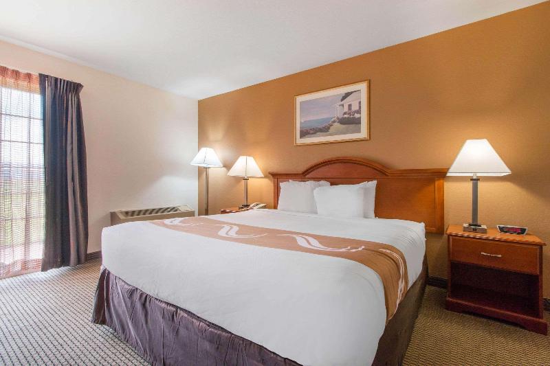 Quality Inn & Suites Crescent City Redwood Coast image