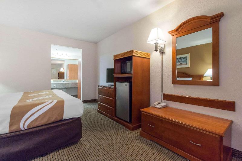 Quality Inn & Suites Crescent City Redwood Coast image