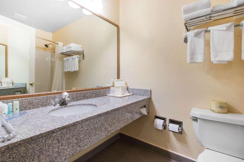 Quality Inn & Suites Crescent City Redwood Coast image