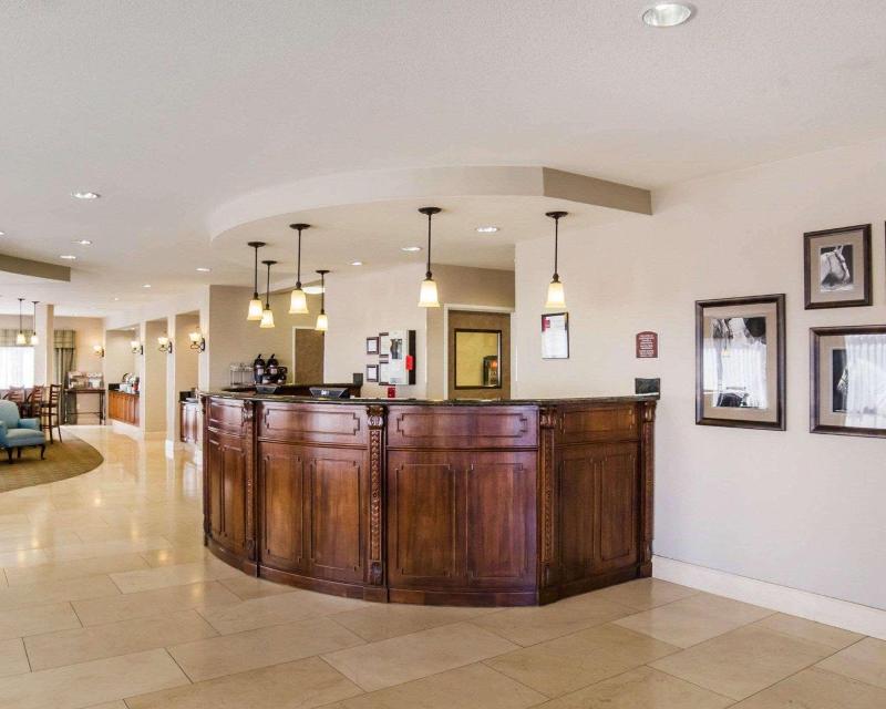 Comfort Suites Fernley image