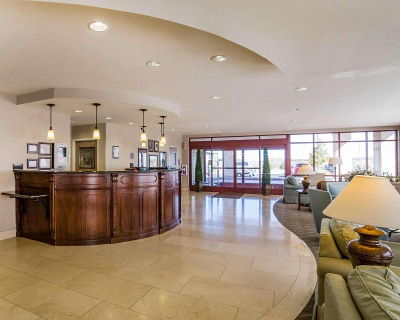 Comfort Suites Fernley image