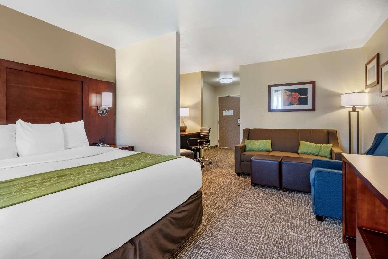 Comfort Suites Fernley image