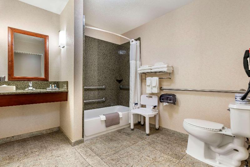 Comfort Suites Fernley image