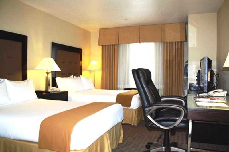 Quality Inn & Suites by Convention Center