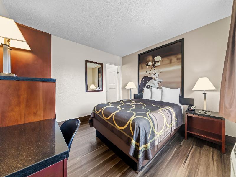 Super 8 by Wyndham San Diego Hotel Circle image