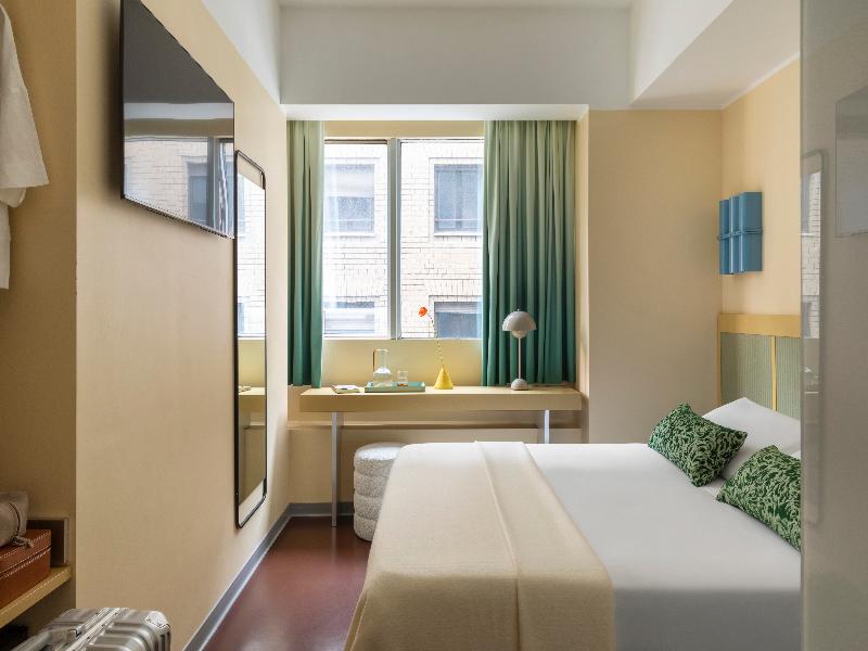 Moderno Hotel Roma image
