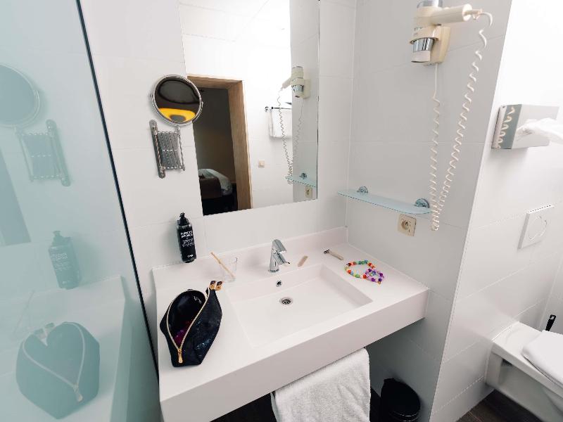 ibis Styles Charleroi Airport Aero 44 image
