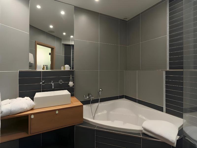 BEST WESTERN Les Myrtilles image