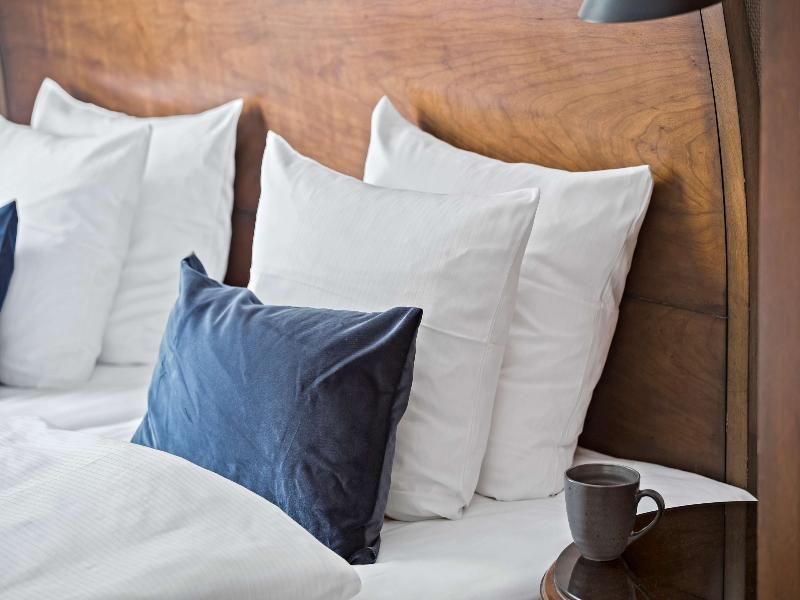 Best Western Hotel Hebron image