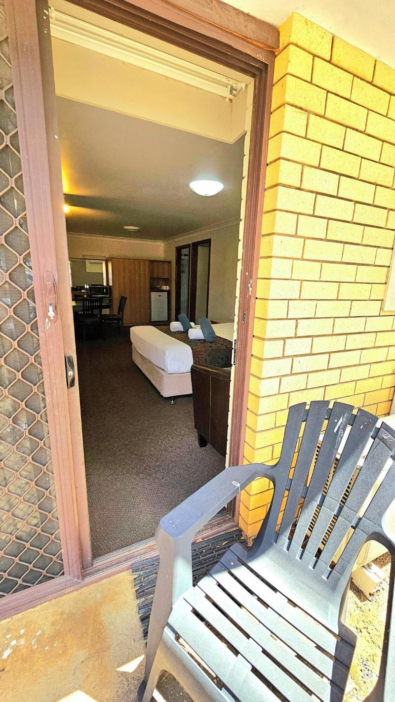 Hilltops Retreat Motor Inn