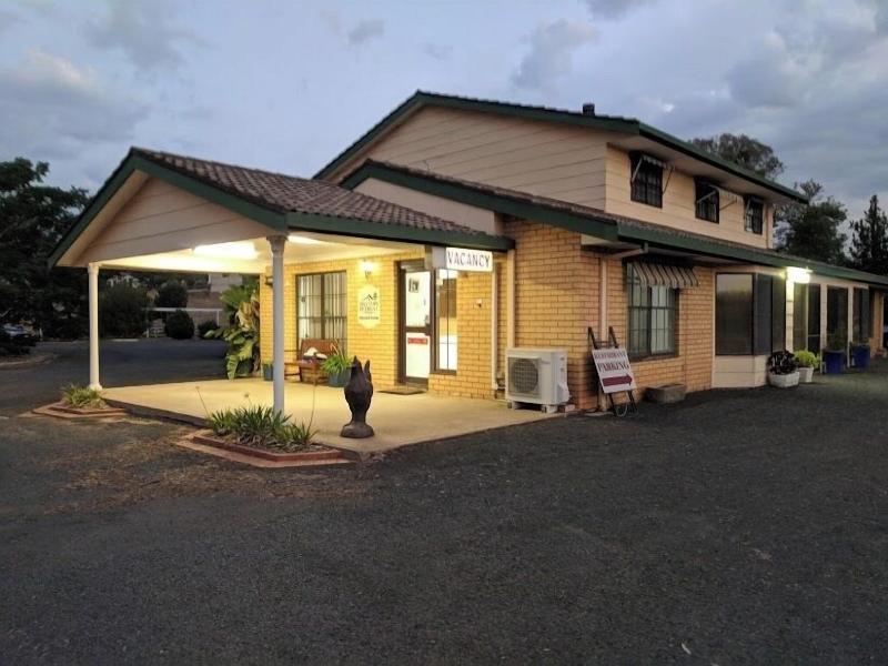 Hilltops Retreat Motor Inn