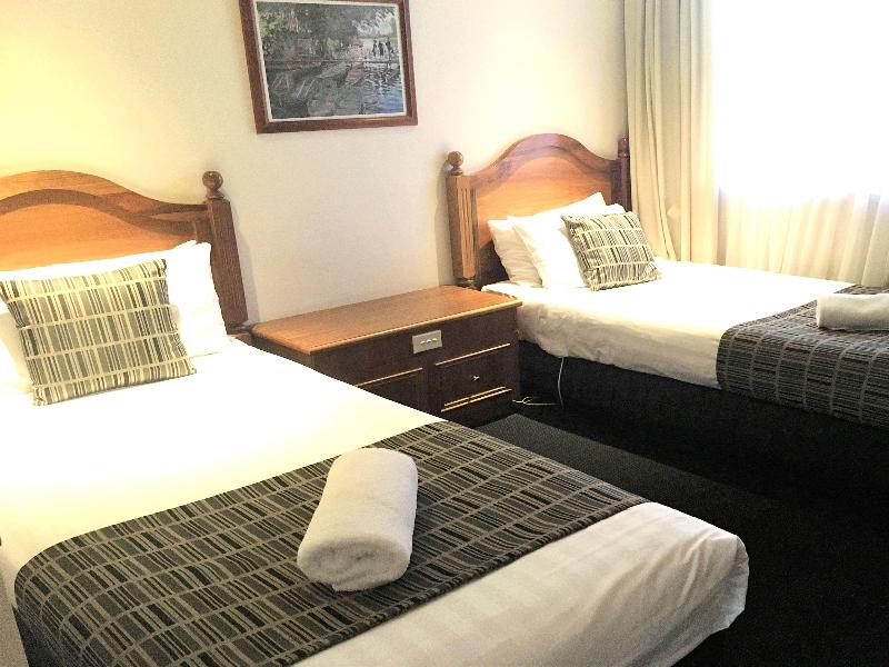 Best Western Ambassador Motor Inn & Apartments image
