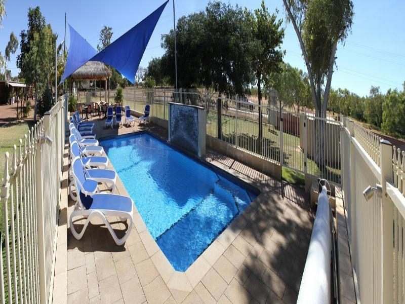 Halls Creek Motel image