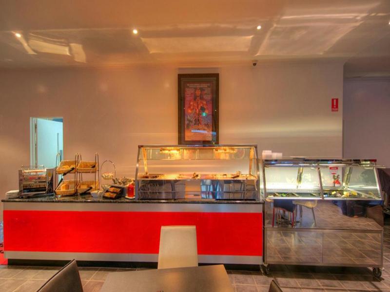 Halls Creek Motel image