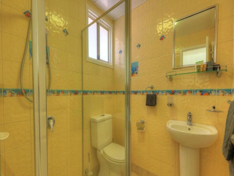 Halls Creek Motel image