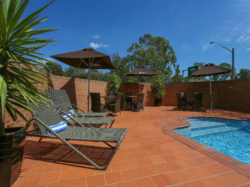 Best Western Plus Hovell Tree Inn