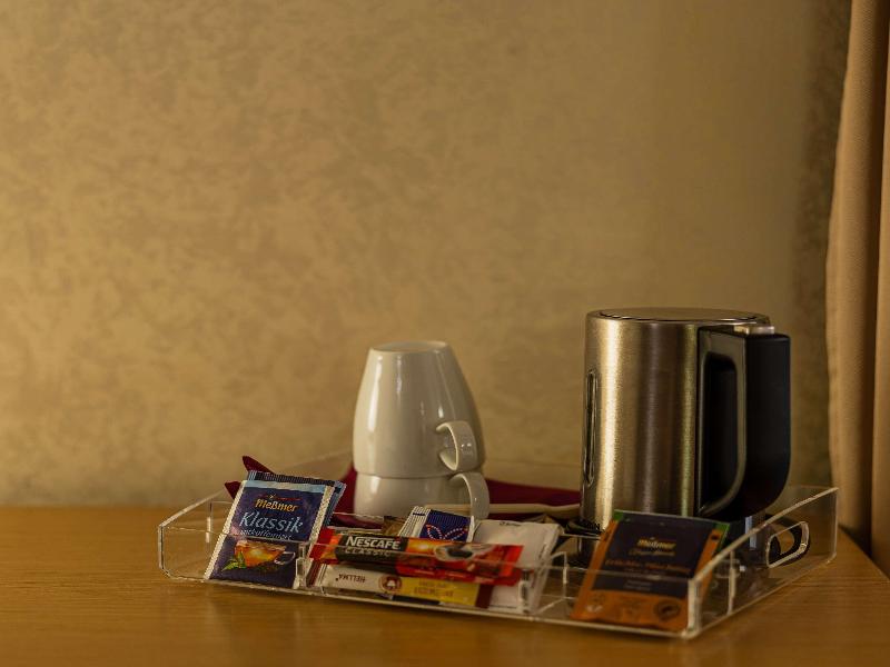 Best Western Hotel Armando image