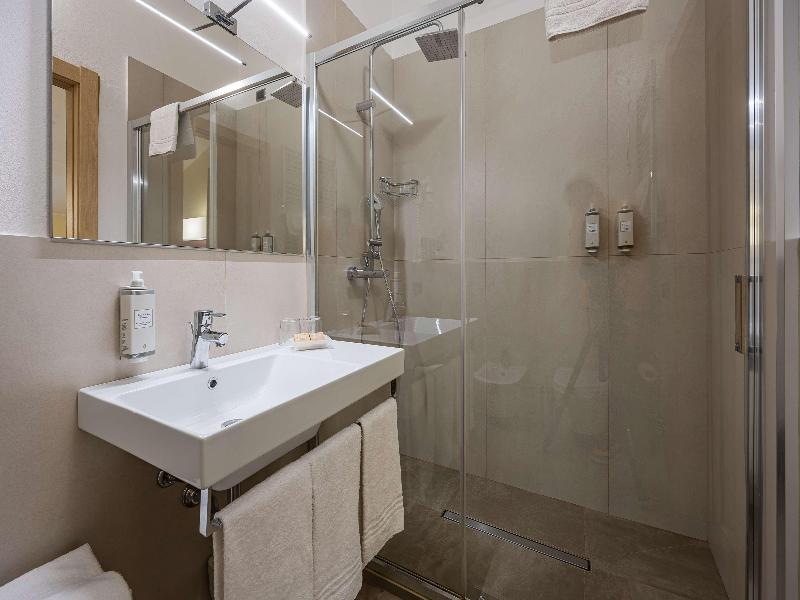 Best Western Hotel Armando image