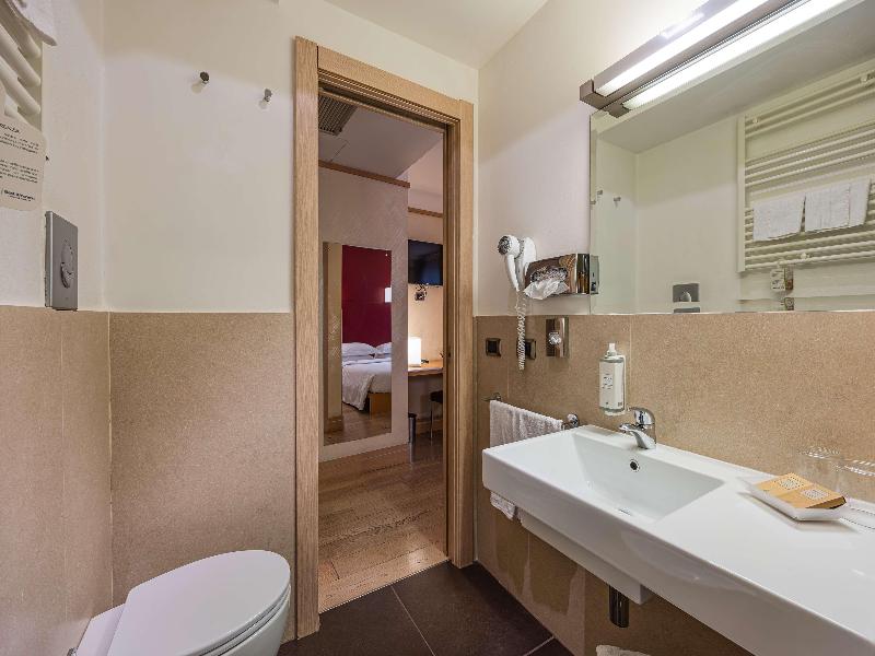 Best Western Hotel Armando image
