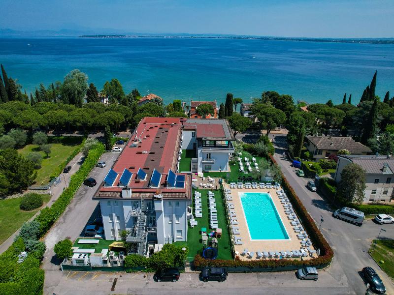 Hotel Oliveto image
