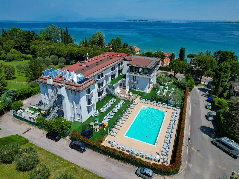 Hotel Oliveto — exterior view