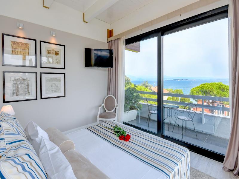 Hotel Oliveto image
