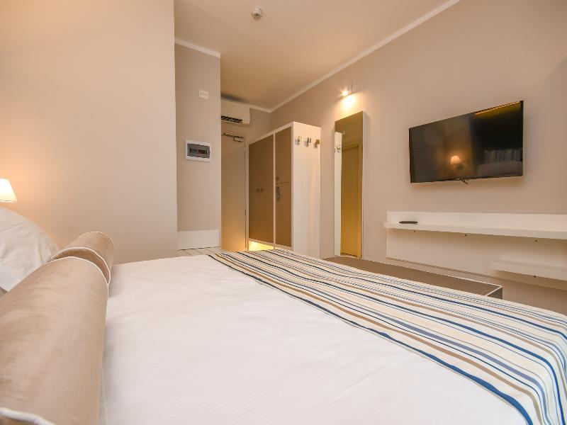 Hotel Oliveto image