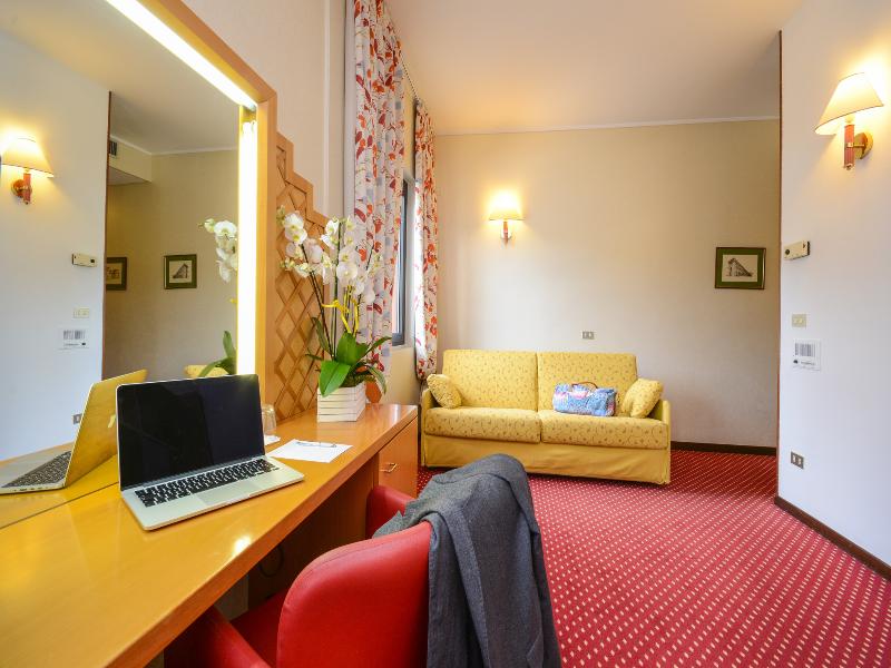 Hotel Oliveto image